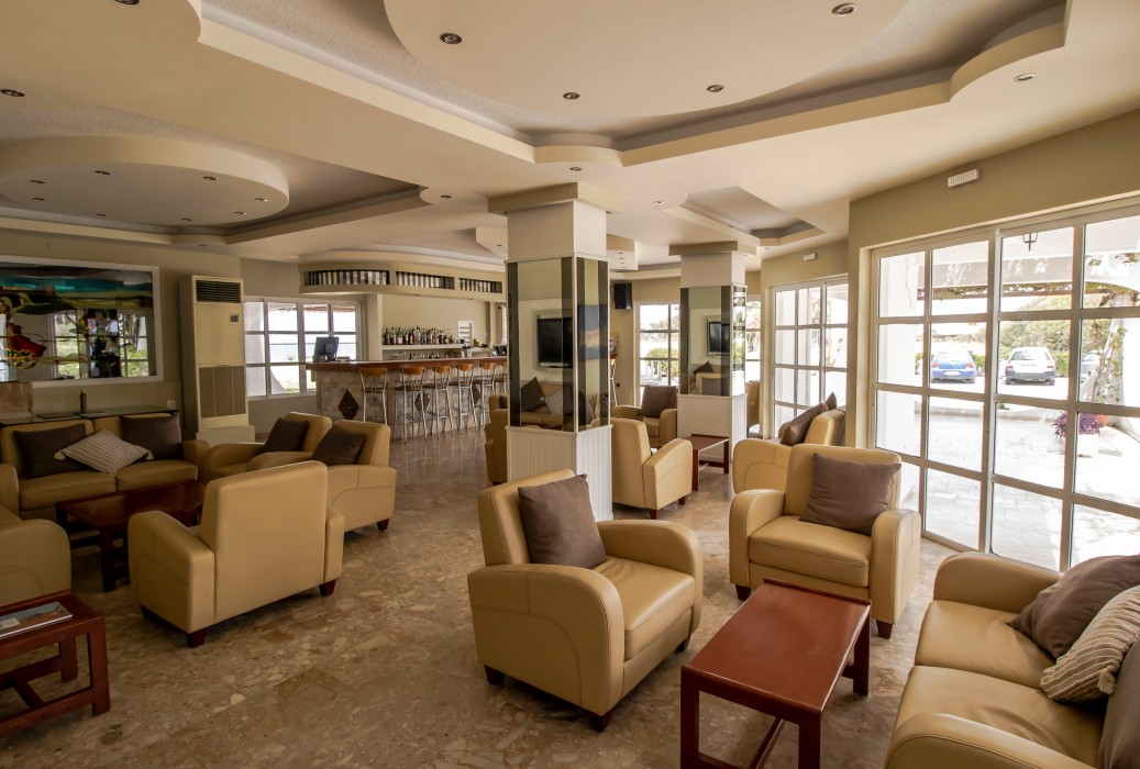 Nirvana Beach Hotel 8/62