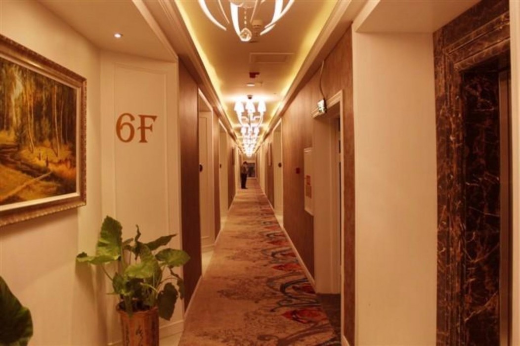 Yiwu Lingshang Hotel 42/48
