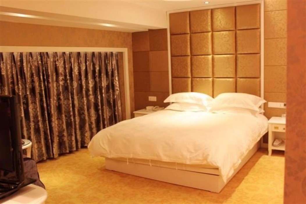 Yiwu Lingshang Hotel 15/48