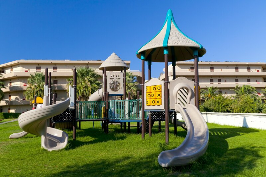 Sun Beach Resort 39/78