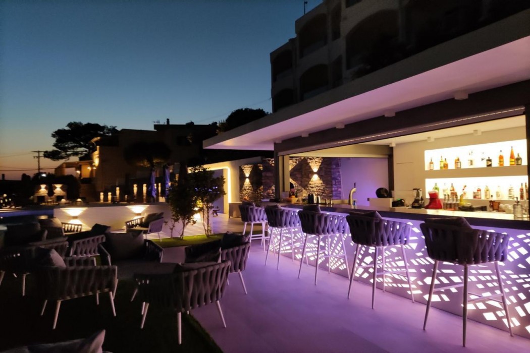 Anthemis Hotel Apartments 44/80