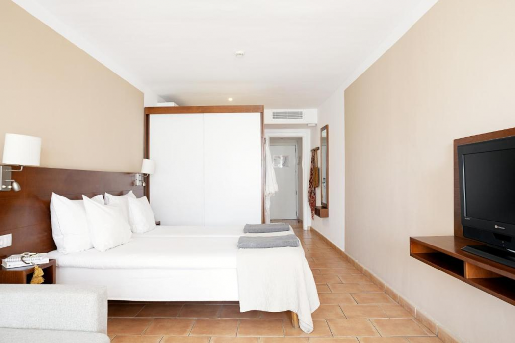 Sunprime Atlantic View Suites And Spa 7/53