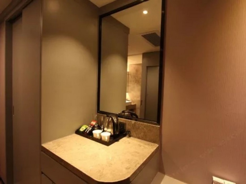 Aishang Hotel (Foshan Shunde Lecong Furniture City store) 27/56