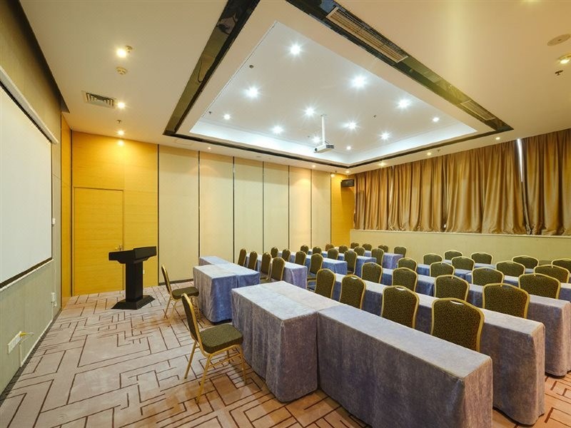 Metropolo Jiangyin Chengjiang Wanda Square 21/40