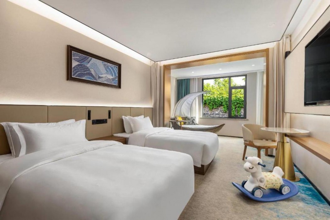 Days Inn by Wyndham Yantai Penglai 10/37