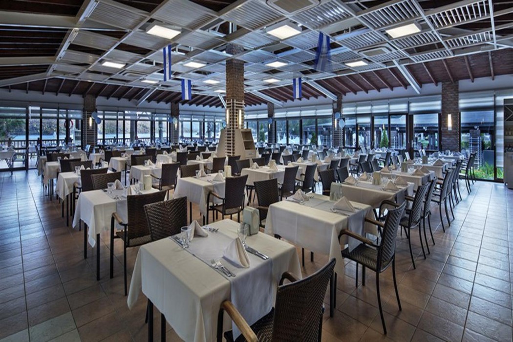 Green Bay Resort & Spa 51/86