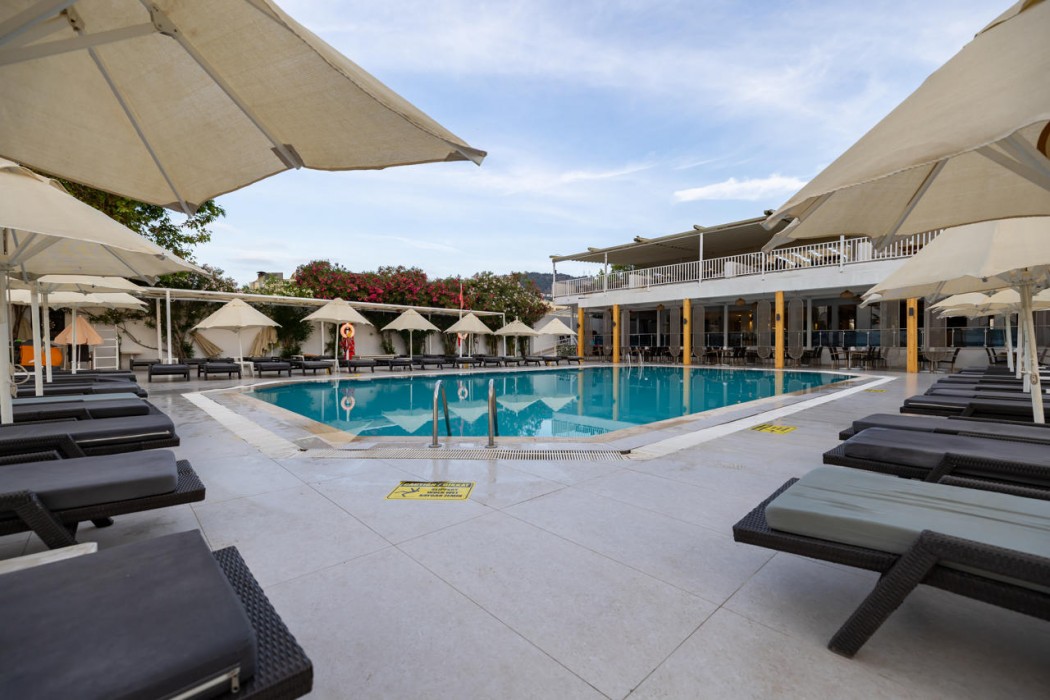 Petunya Beach Resort 55/103