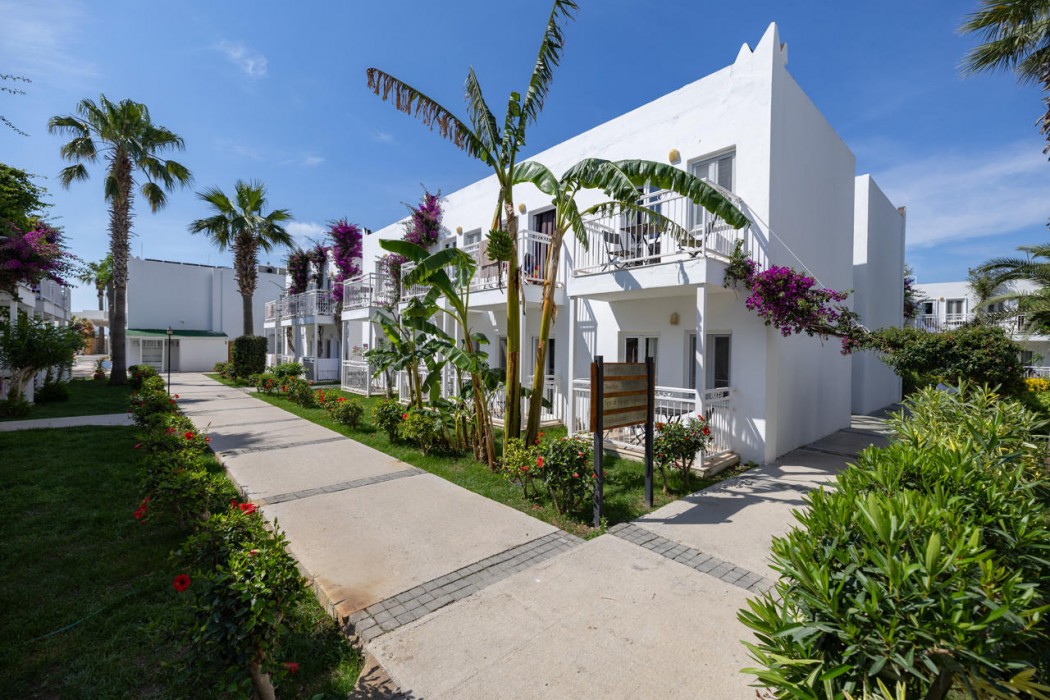 Petunya Beach Resort 49/103