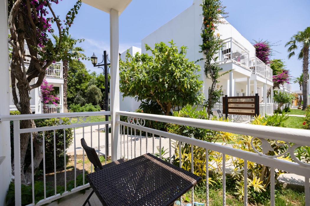 Petunya Beach Resort 50/103