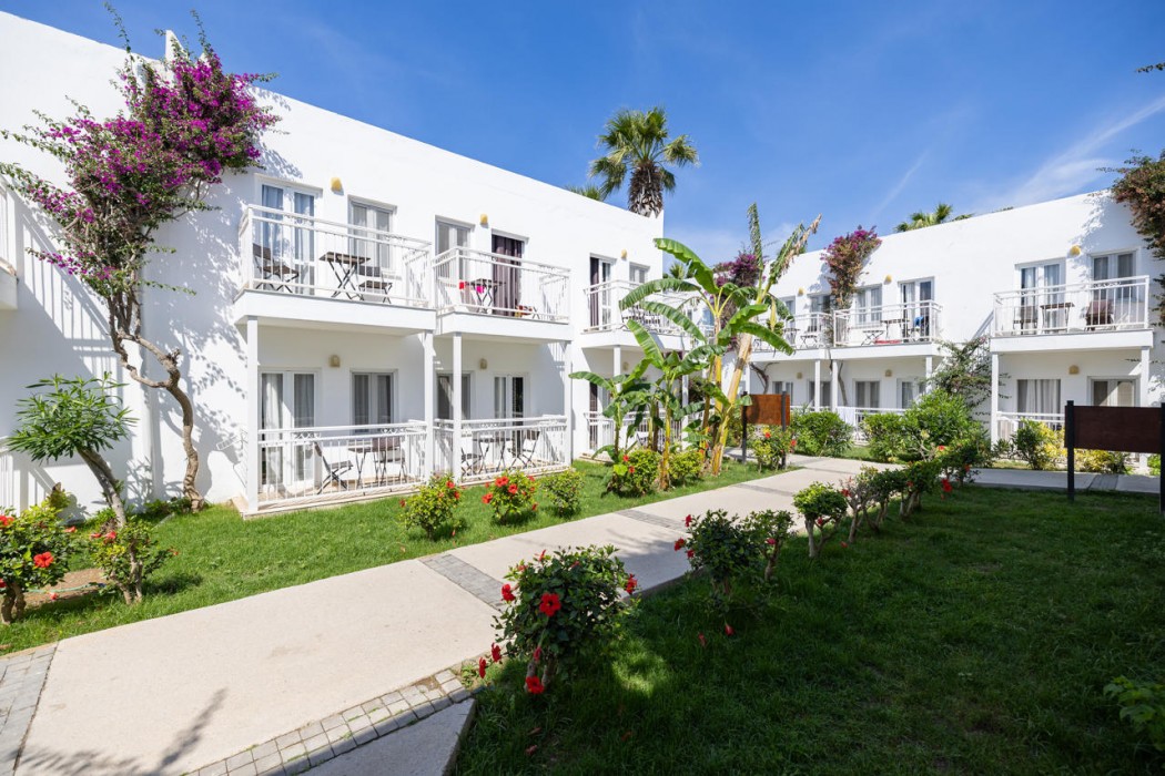 Petunya Beach Resort 51/103