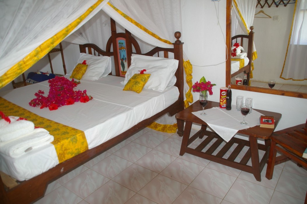 Ndame Beach Lodge 24/67