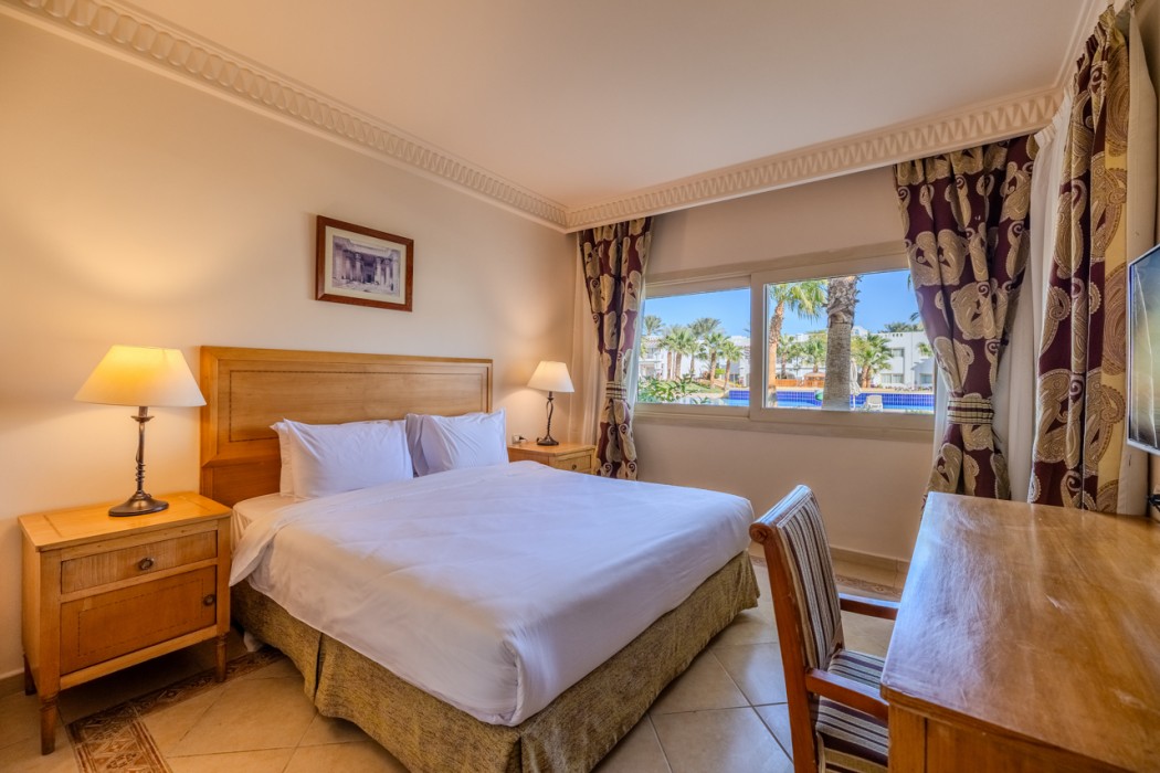 Continental Plaza Beach Resort 19/45