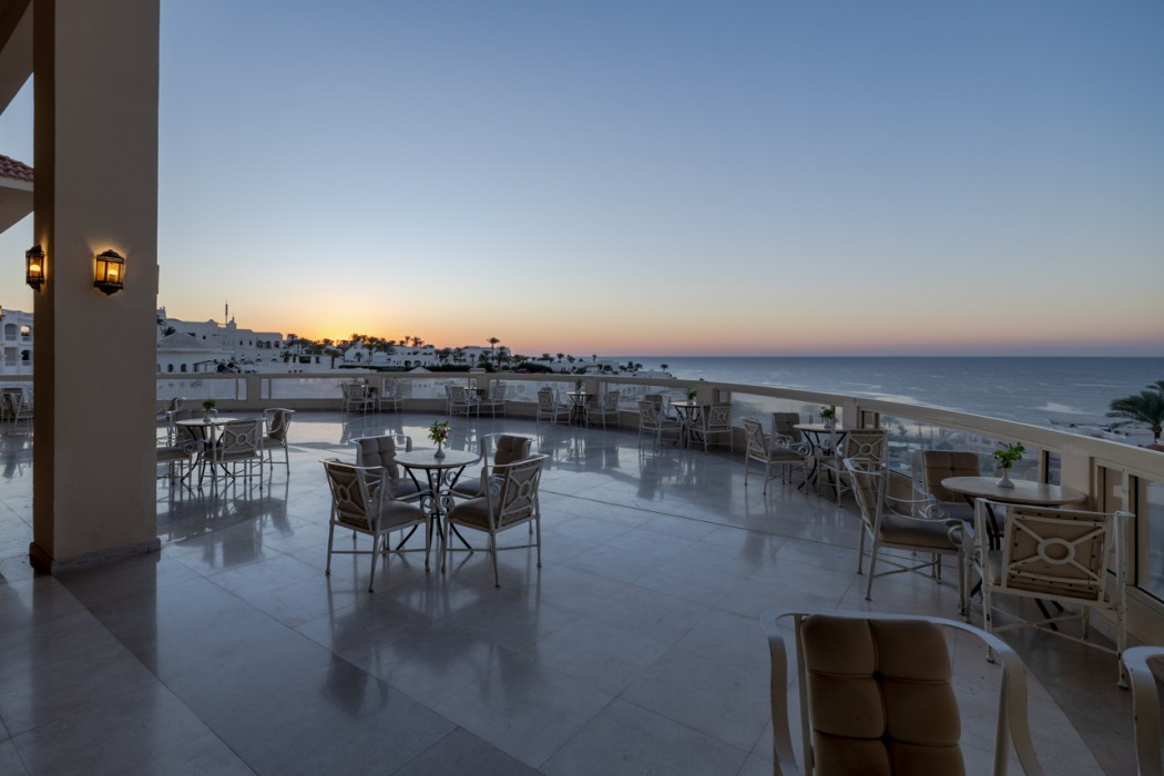 Continental Plaza Beach Resort 29/45