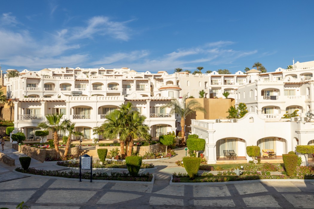 Continental Plaza Beach Resort 41/45