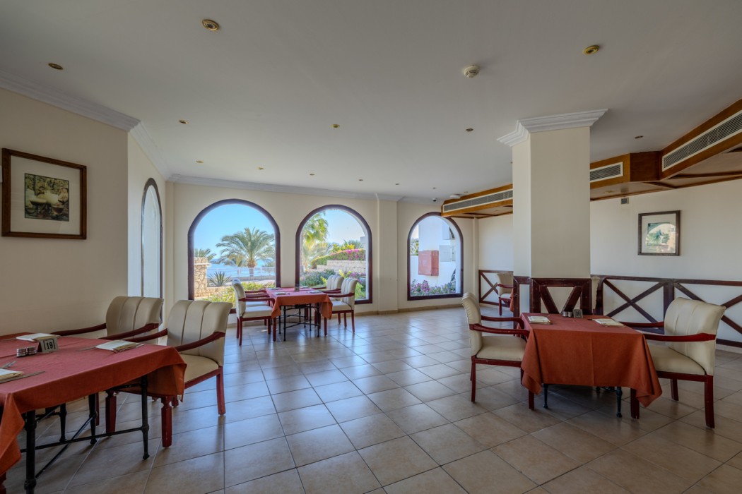 Continental Plaza Beach Resort 23/45