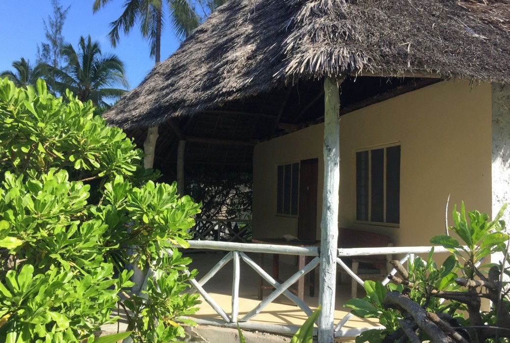 Garden Beach Bungalows 37/68