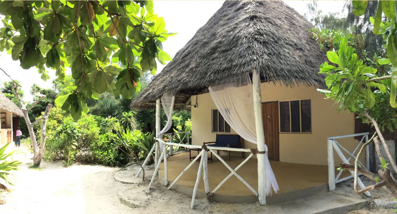Garden Beach Bungalows 35/68