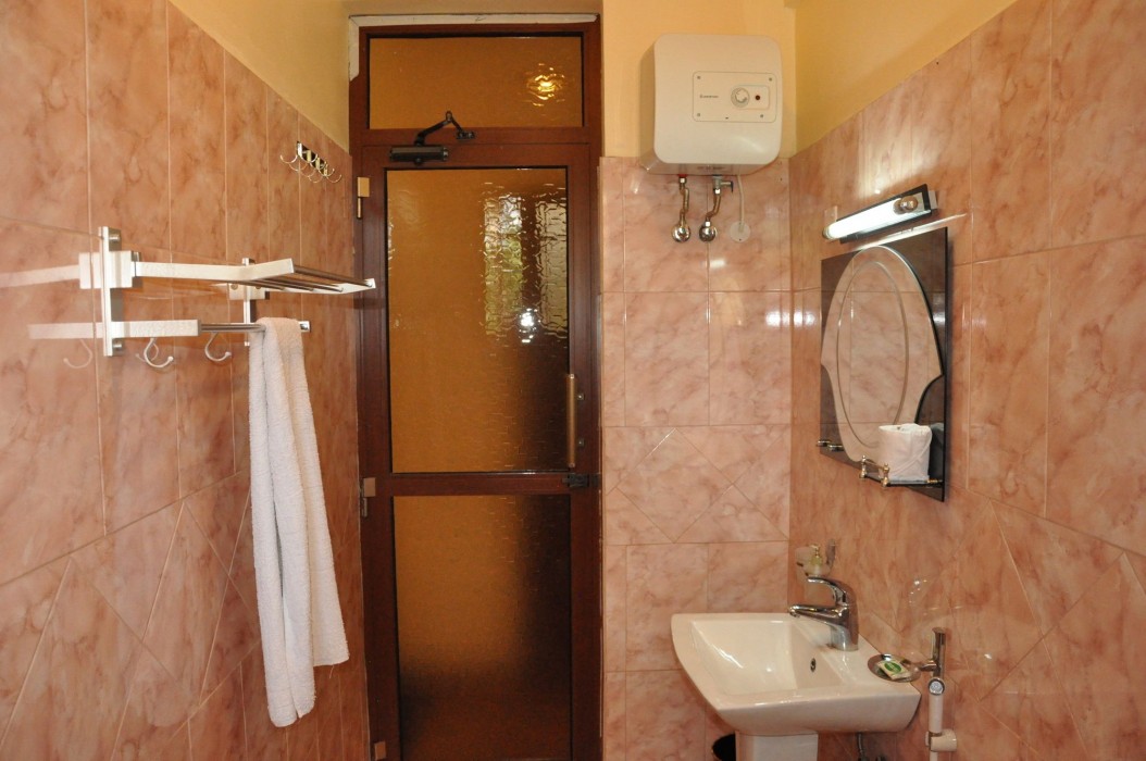Njiro Climax Resort 30/100