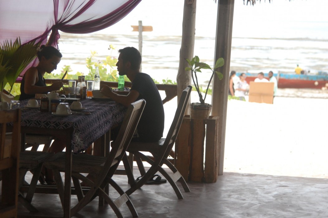 Blue Earth Beach Bungalows 20/72