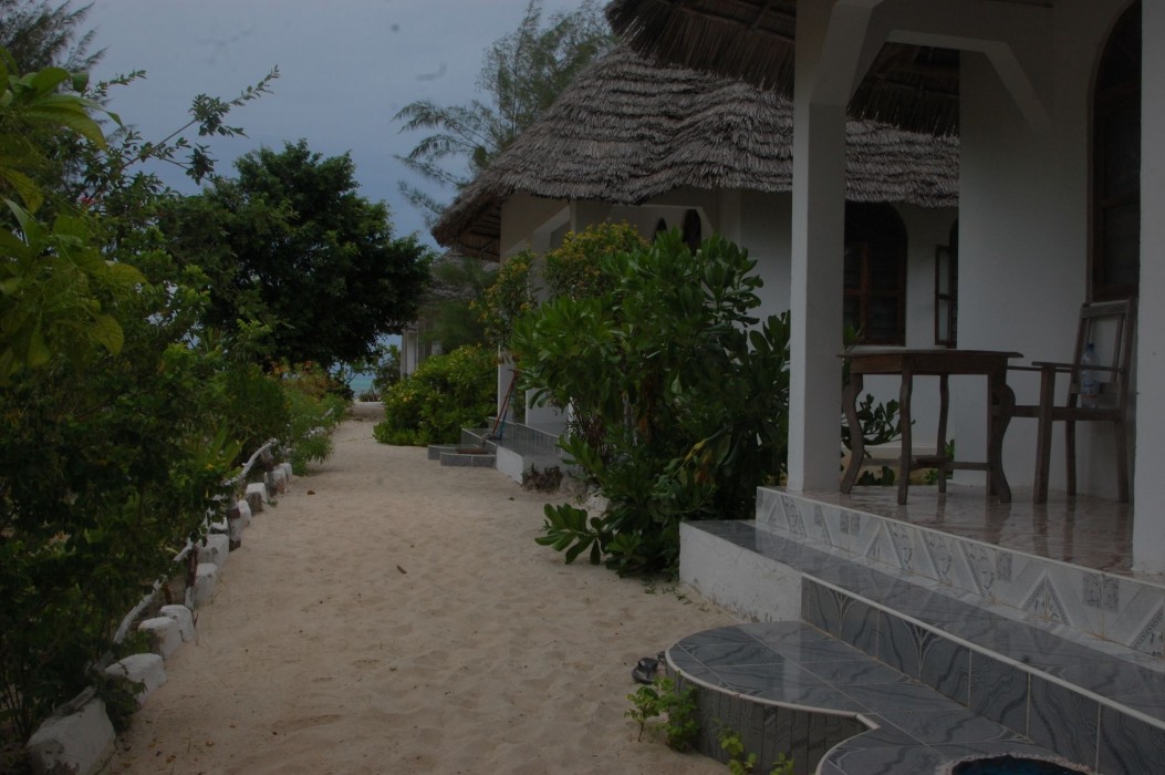 Blue Earth Beach Bungalows 21/72