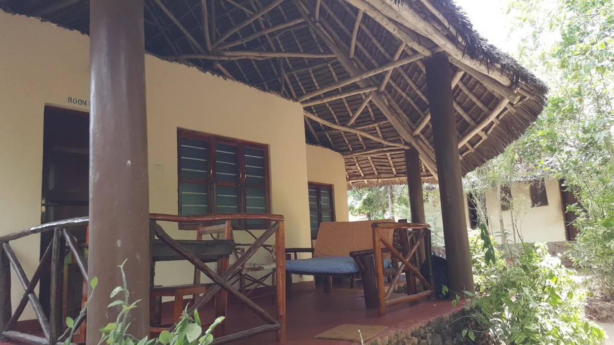Baraka Aquarium Bungalows photo2