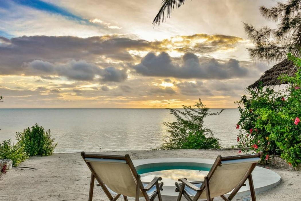 Zanbluu Beach Hotel 11/40