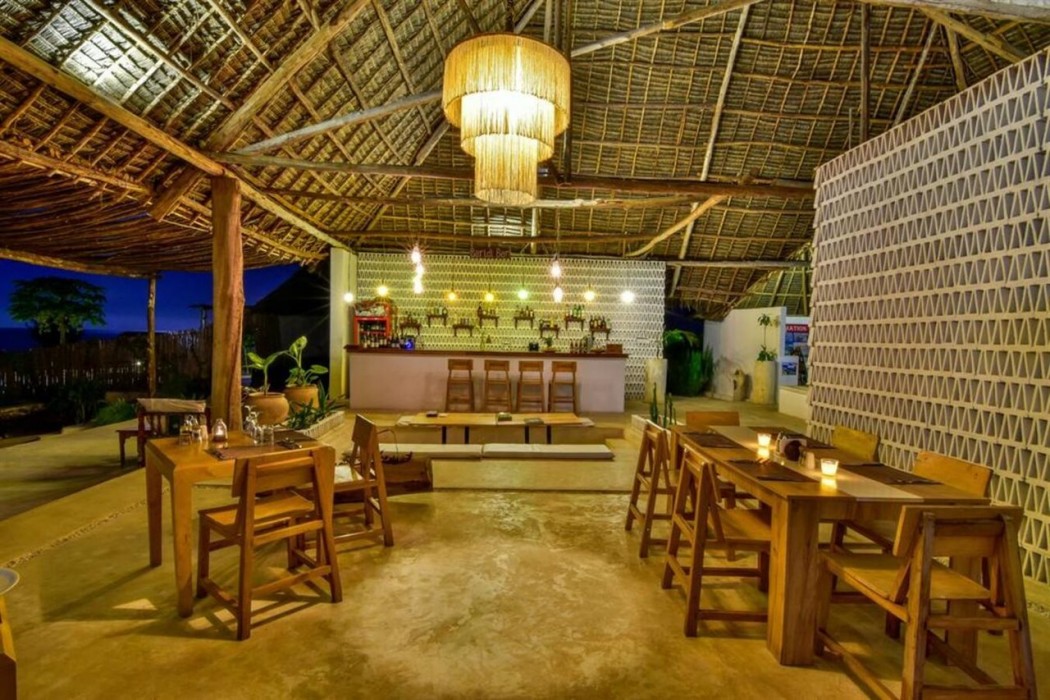 Zanbluu Beach Hotel 10/40