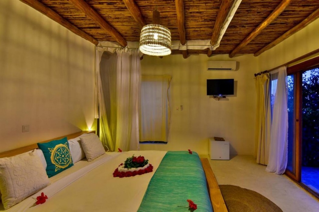 Zanbluu Beach Hotel 3/40