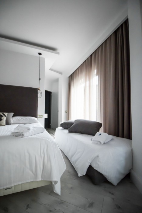 Blue Bottle Hotel 33/90
