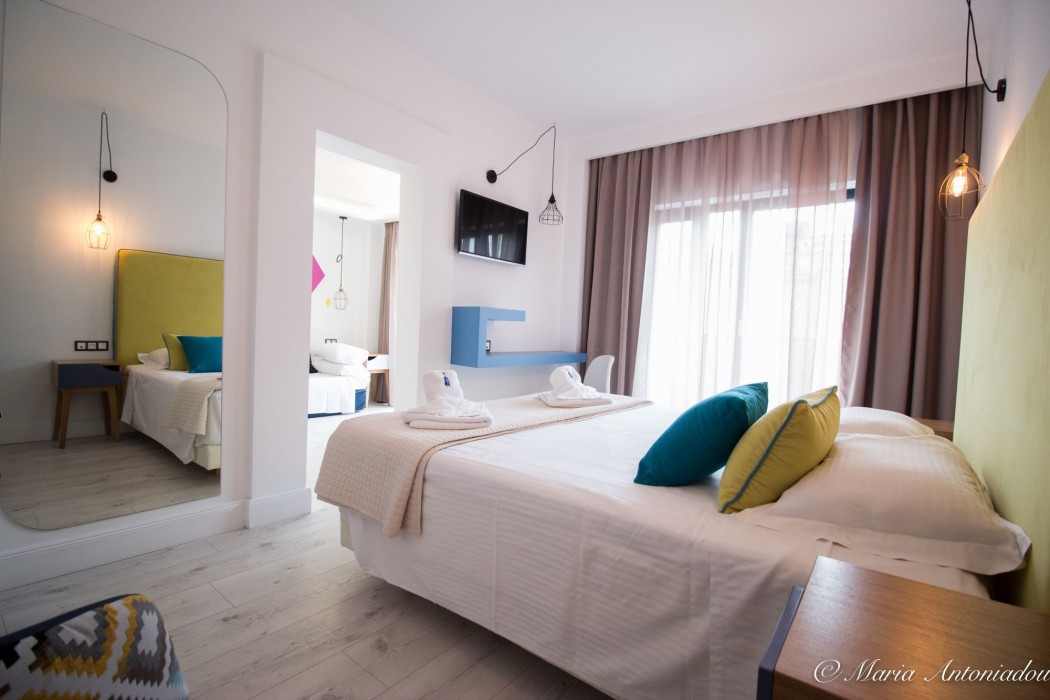 Blue Bottle Hotel 54/90