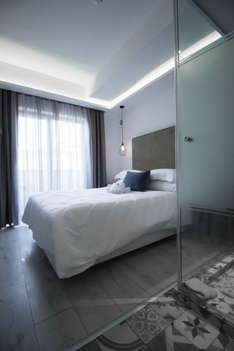 Blue Bottle Hotel 47/90