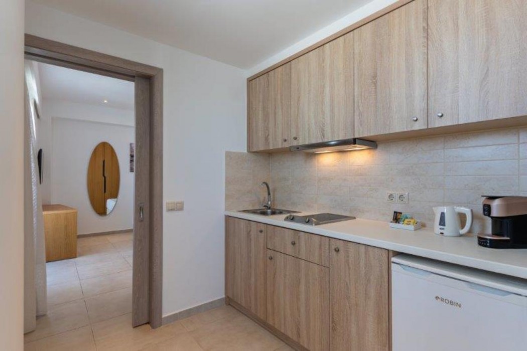 Minos Aparthotel 29/32