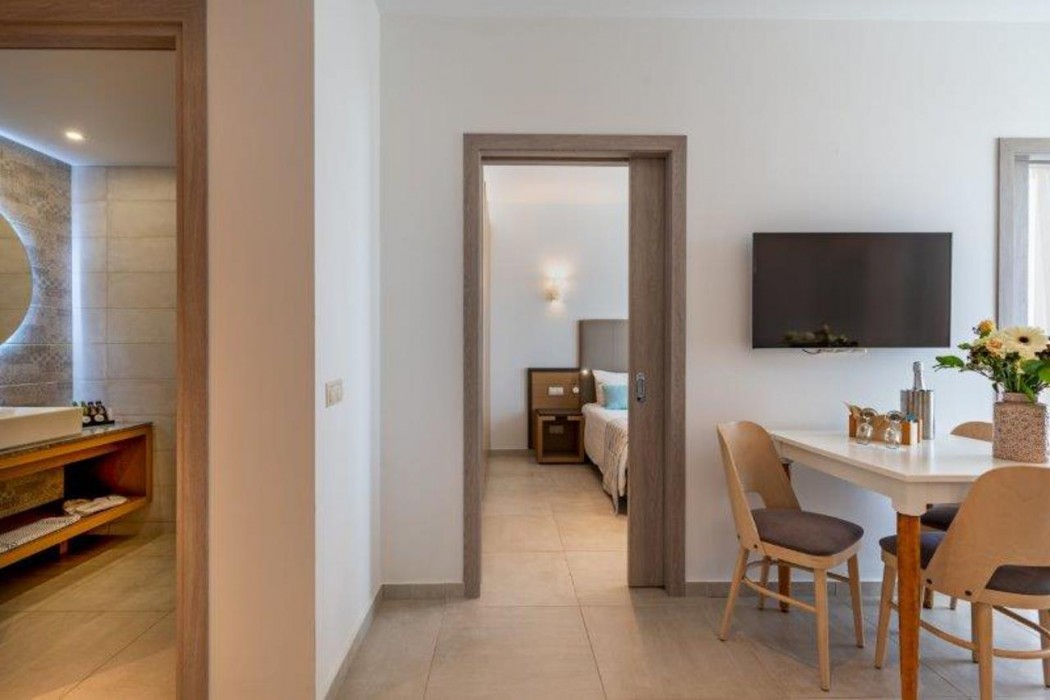 Minos Aparthotel 32/32