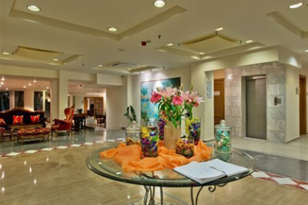 Minos Aparthotel 6/32