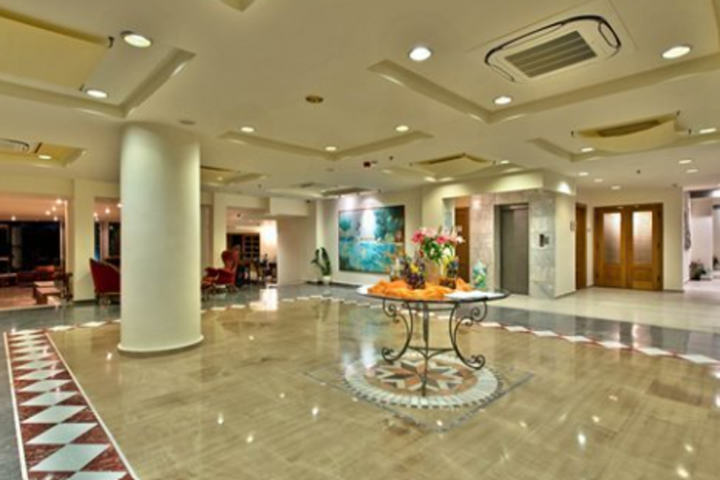 Minos Aparthotel 5/32