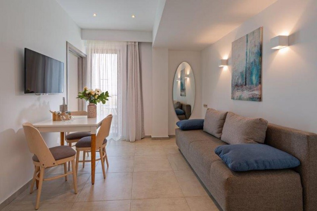 Minos Aparthotel 31/32