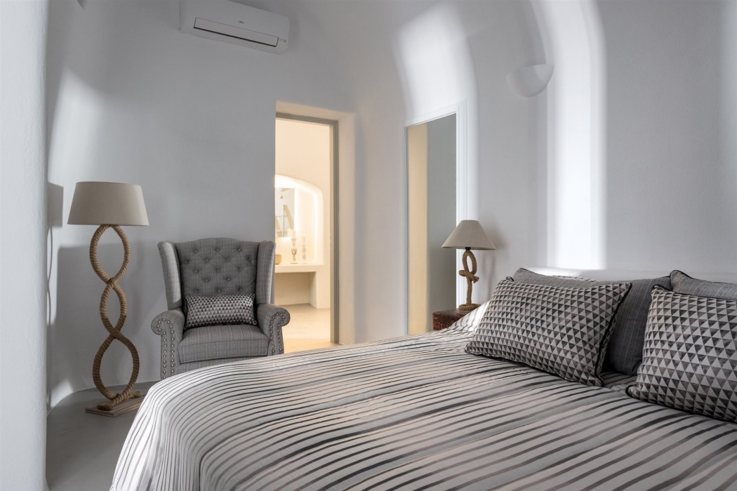 Senses Luxury Houses 24/106