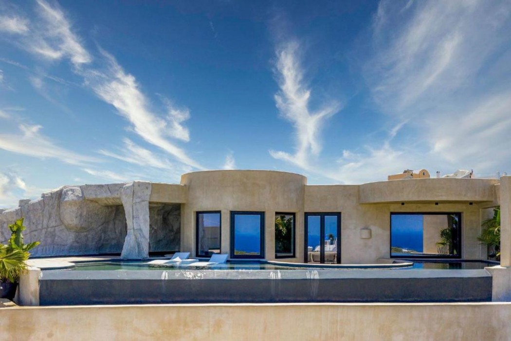 Senses Luxury Houses 1/106