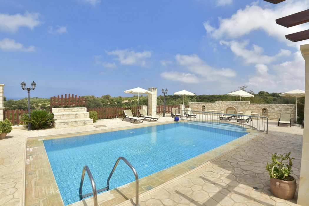Erofili Villa Asteri 14/15