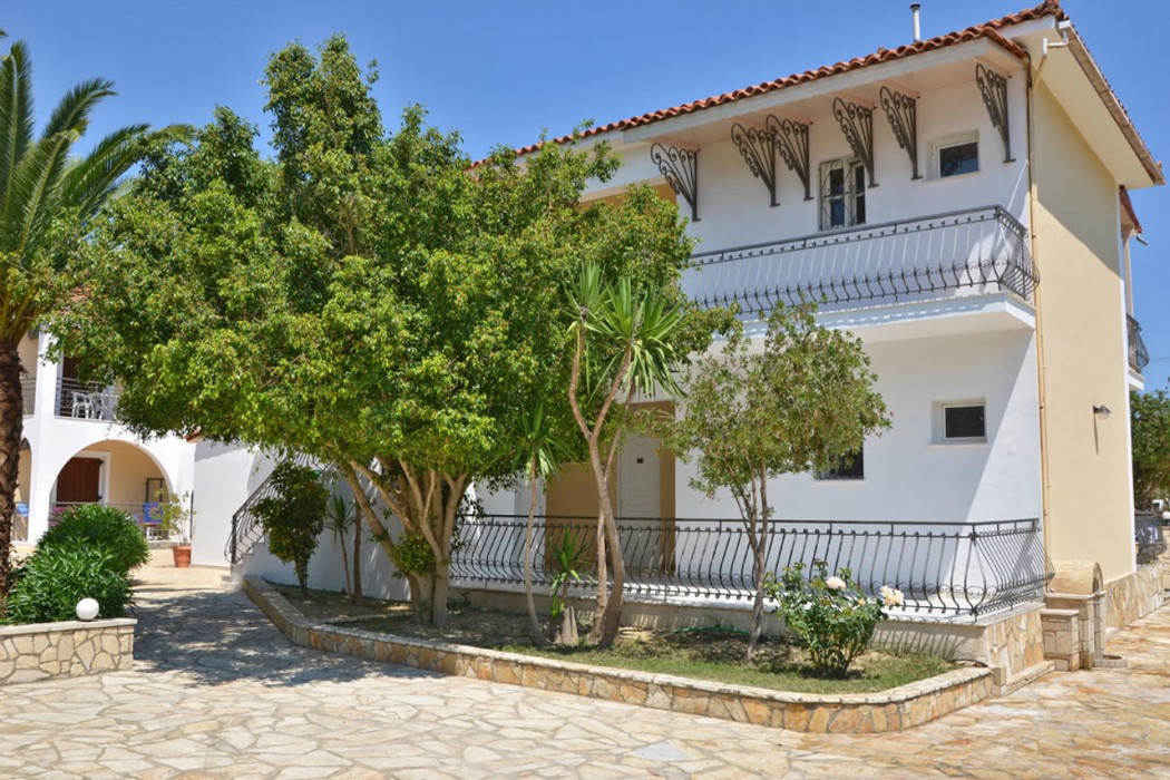 Sunny Garden in Zakynthos