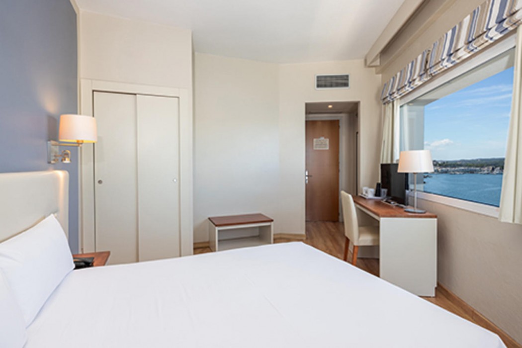 Indigo Menorca 24/69