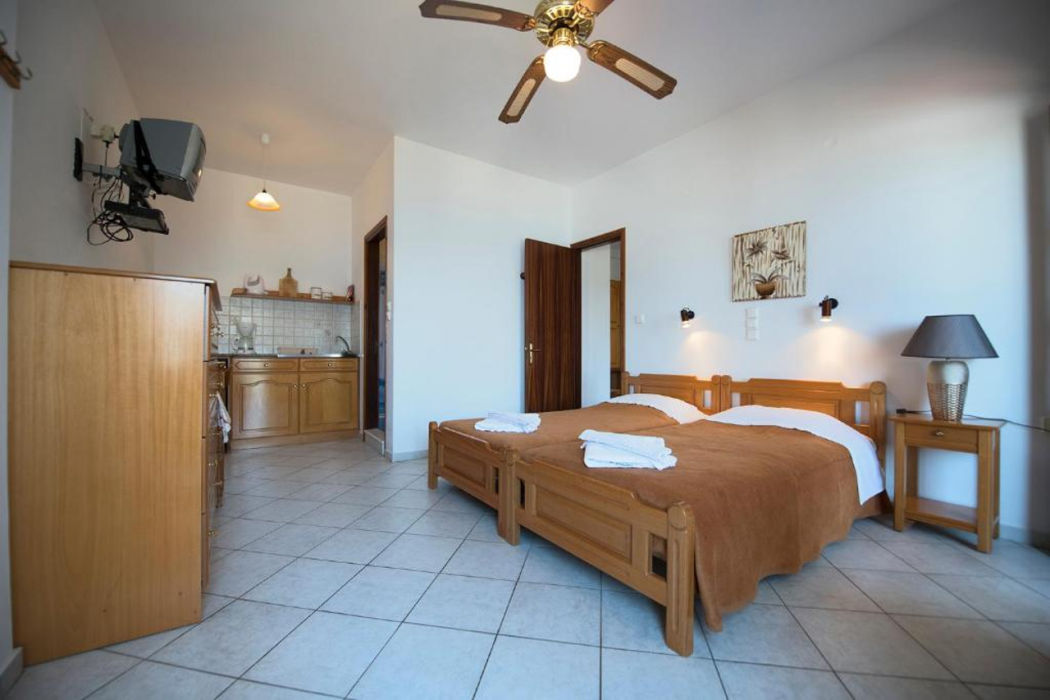 Amphitrite Apartments 6/8