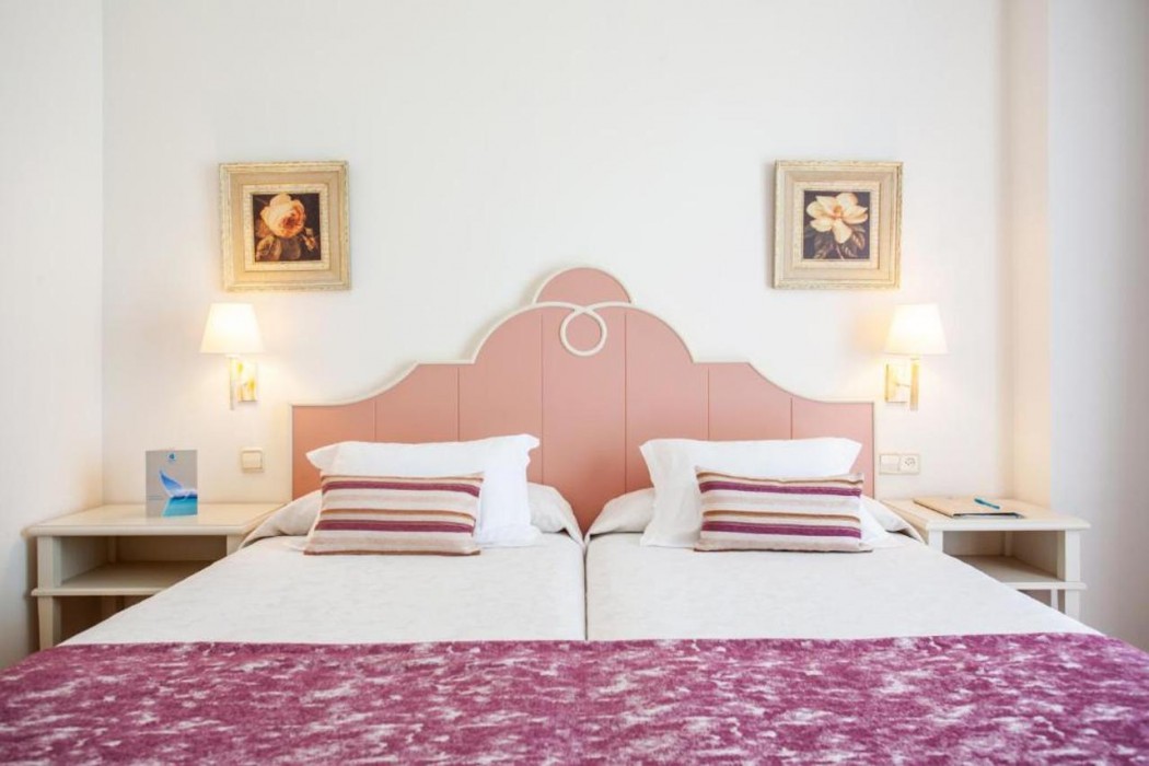 Grupotel Macarella Suites and Spa 9/51