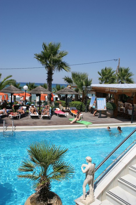 Phoenix Beach Hotel photo3