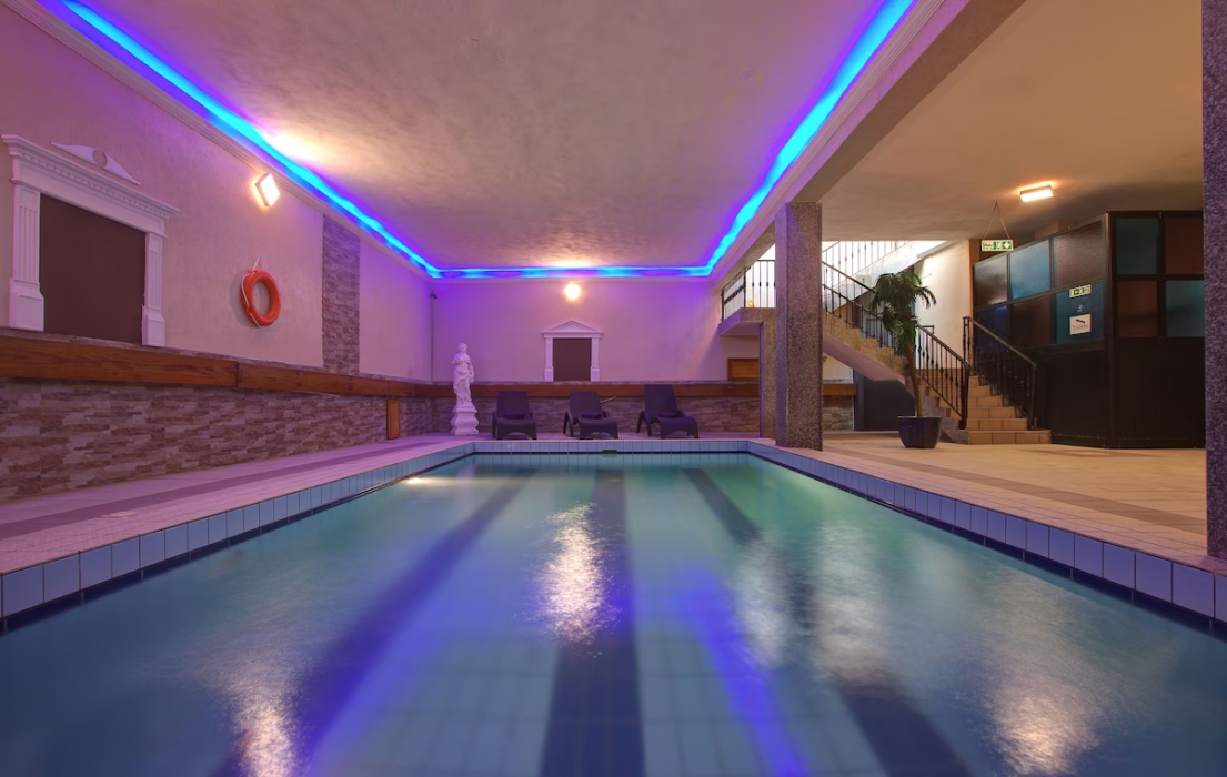 Canifor Hotel 24/44