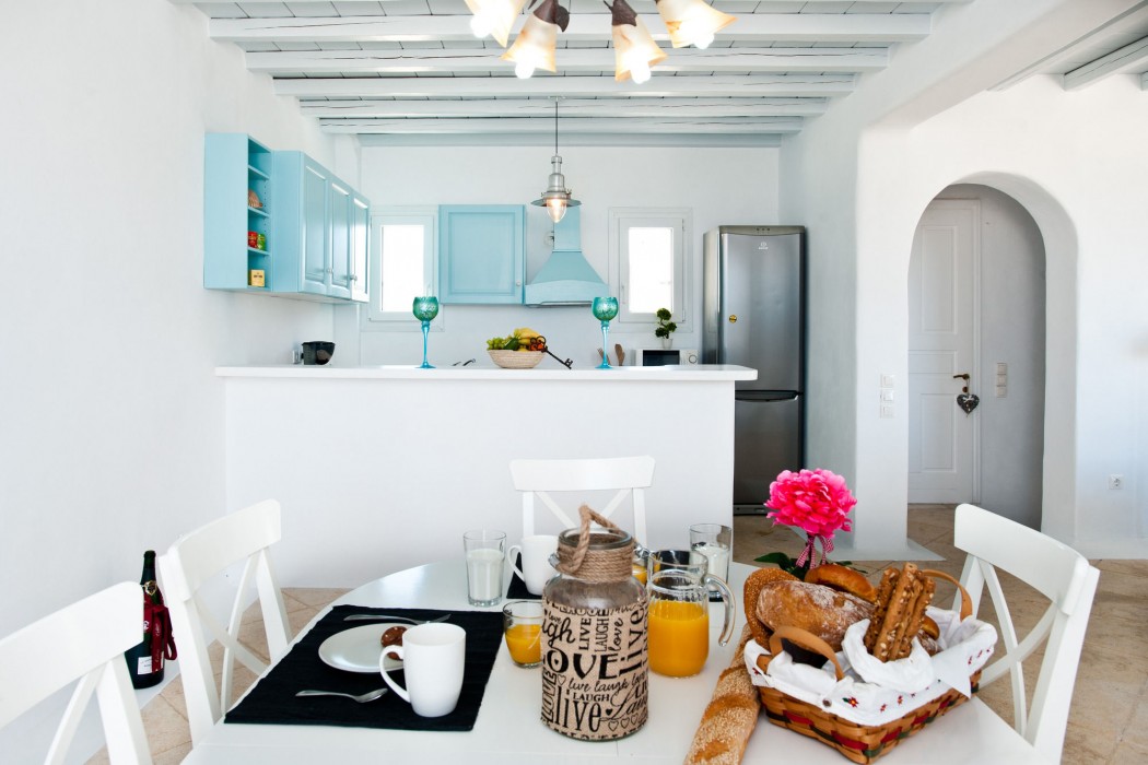 Sofia's Bungalows Mykonos 11/82