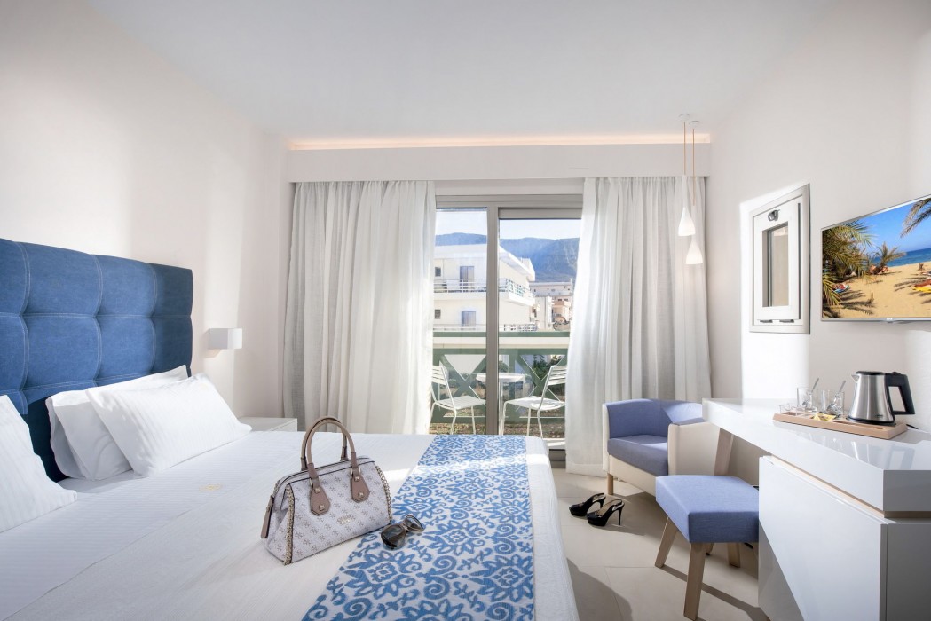 Petra Beach Hotel 20/68