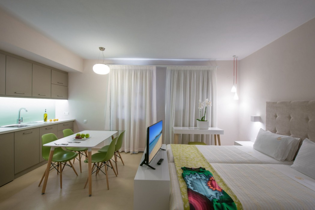 Petra Beach Hotel 45/68