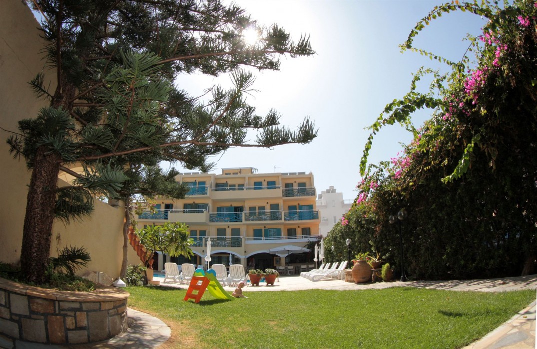 Petra Beach Hotel 26/68