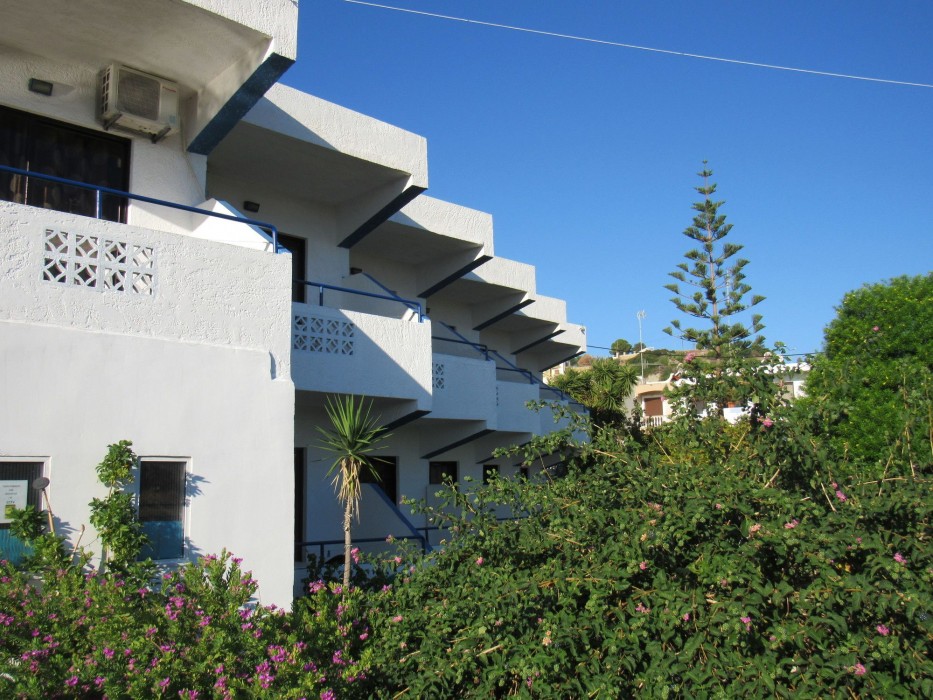 Eleni Apart Hotel 41/69